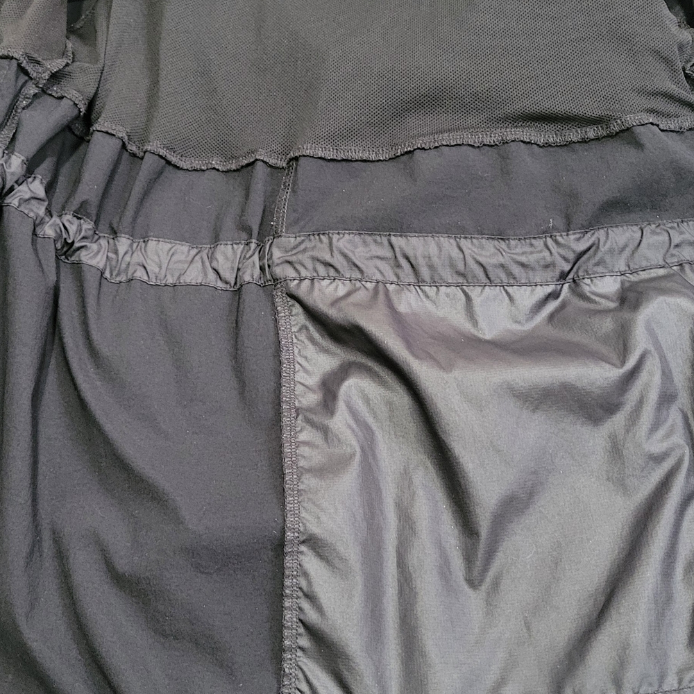 The North Face Black Lightweight Zip Jacket - Picture 11 of 12